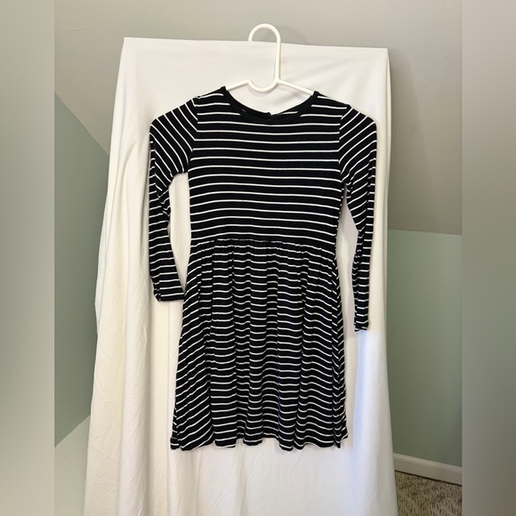 Kickee Pants Other - Kickee Kids Girls Striped Black and White Kids Dress size small